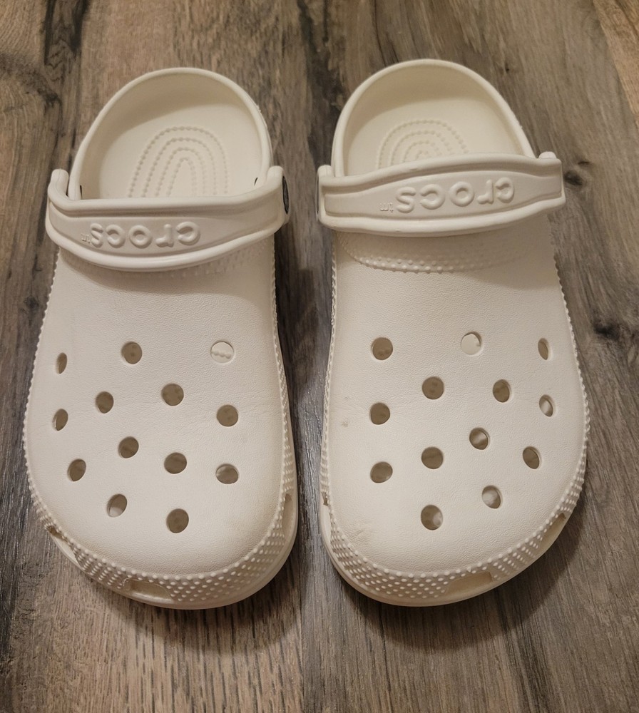 Crocs Classic White Unisex  Size 5 Men & 7 Womens