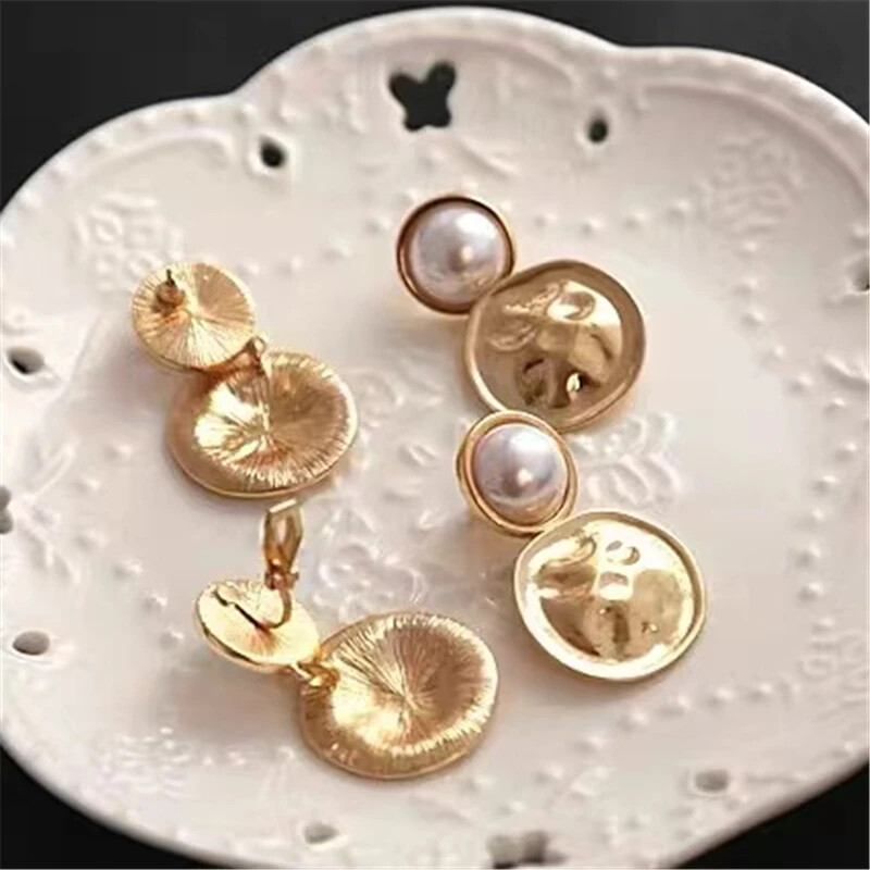 Vintage Round Earrings Pearl Pendants Make an Elegant And Stylish Accessory Part