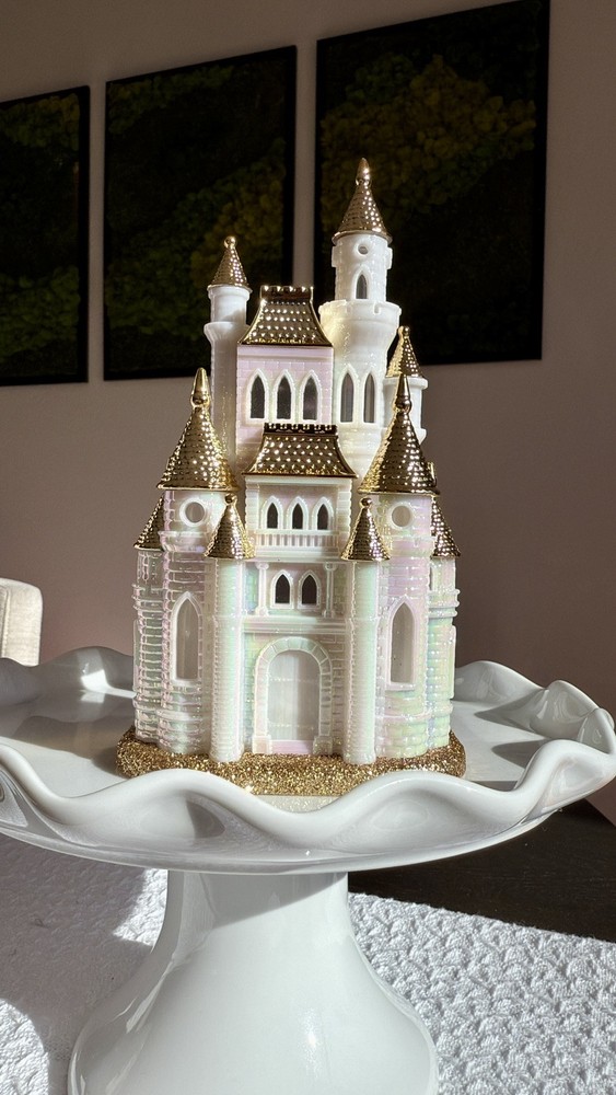 Bath & Body Works Cinderella Castle Projector Wallflower Plug In