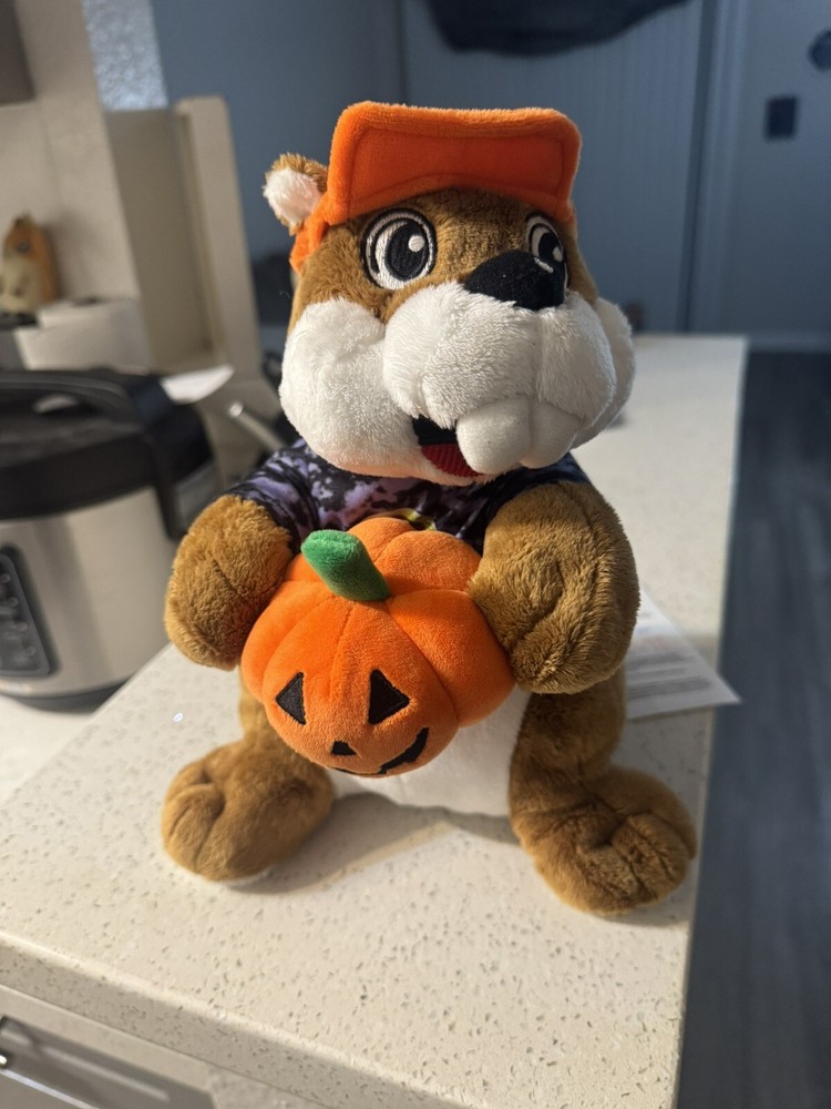 2024 Buc-ee’s Halloween Vampire Pumpkin Buc-ee Beaver 11” Plush