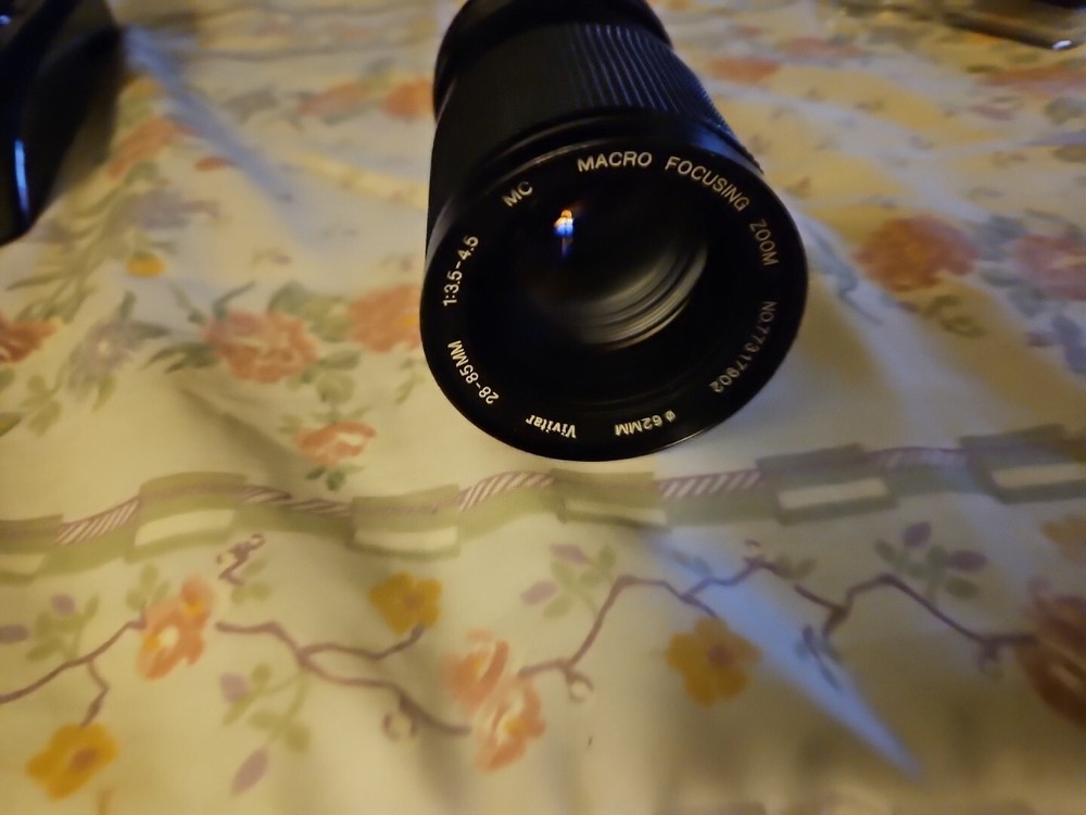 Vivitar 28-85mm f/1:3.5-4.5 MC Macro Focusing Zoom Camera Lens