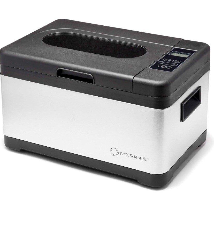 Recirculating Lab Water Bath, RT-100°C, 8 L Capacity, 800W Heats up to 100°C