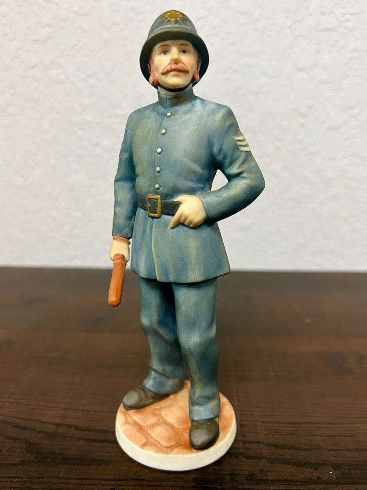 Enesco Porcelain Keep of the Peace 1986 9