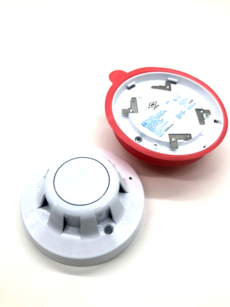 THORN ISC-350P Photoelectric Smoke Detector 2-Pack with Automated System-image
