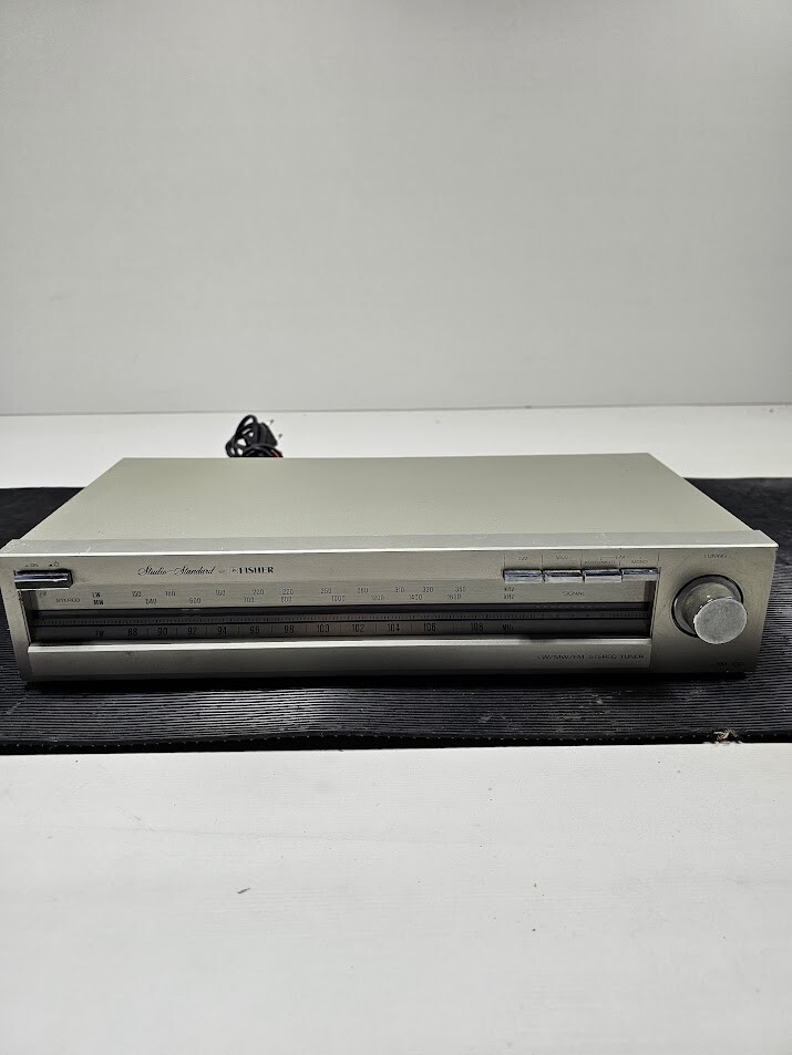 Fisher FM-100 Vintage Stereo Receiver - Tested & Working