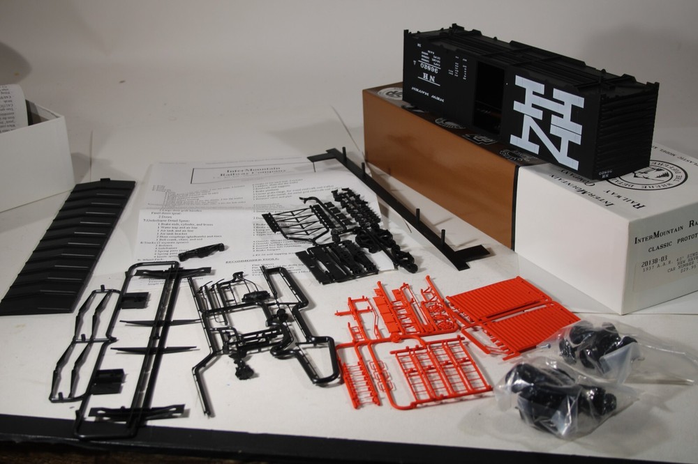 Intermountain Railway O Scale Model kit AAR 40' Boxcar 36820 New Haven Black