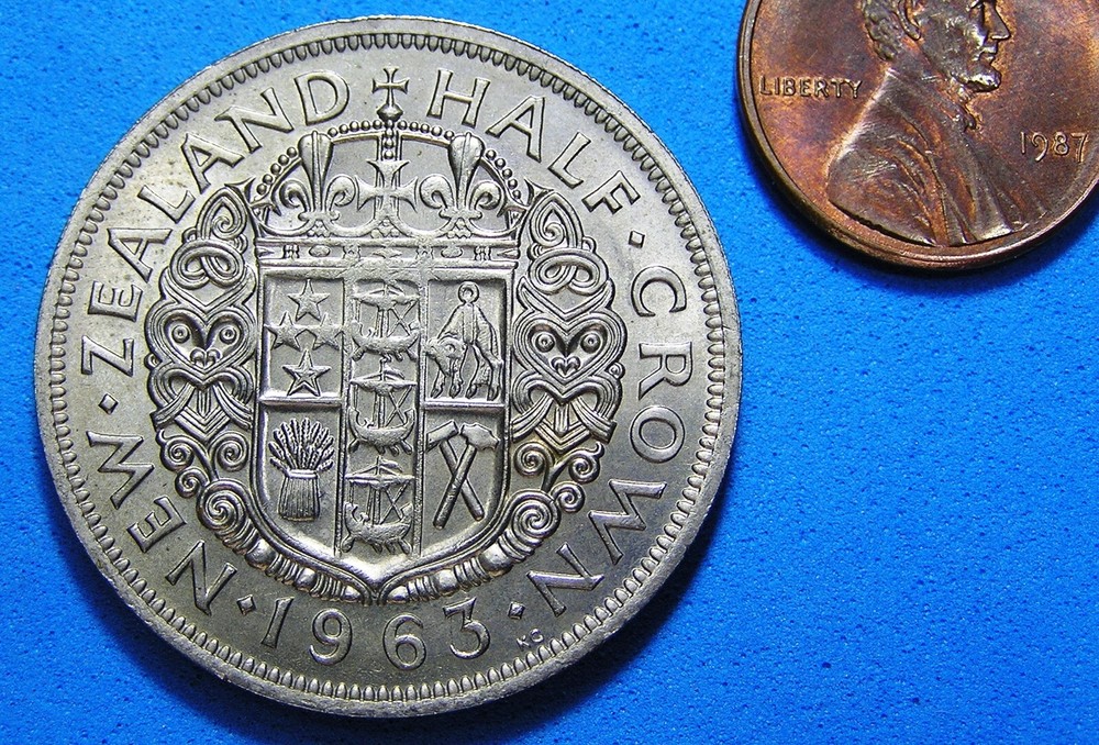1963 New Zealand 1/2 Crown KM-29.2 High Grade Coin - Free Shipping After First Item