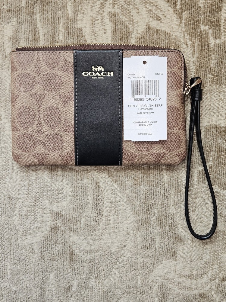 Coach CW854 Corner Zip Wristlet Signature Canvas Tan/Black New With Tags