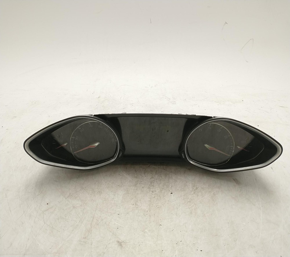 2017 Peugeot 308 1.2L Petrol Speedometer Gauge Cluster 12557 Miles 9809838980