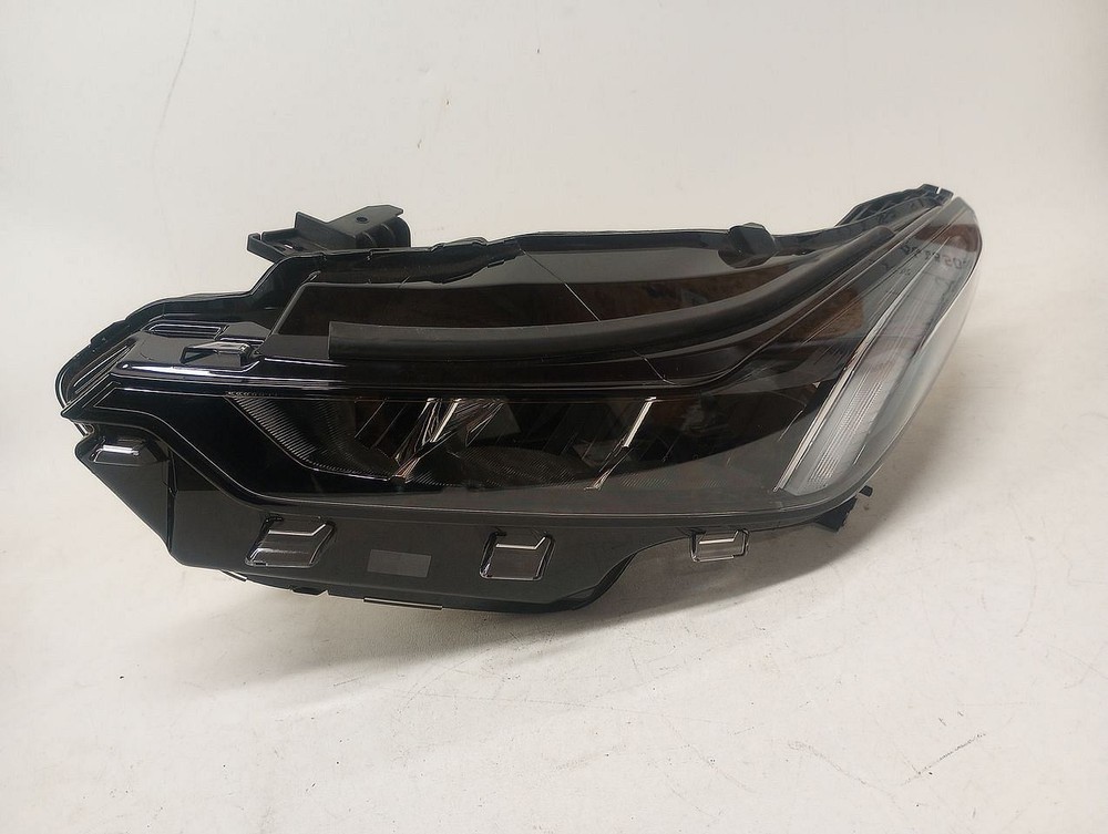 2024 Cadillac CT5 Left Headlight Replacement Part 2956747