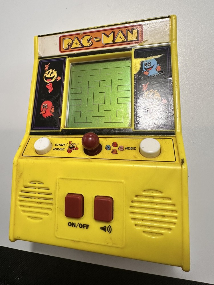 #21D Vintage Mini Pac-Man Electronic Handheld Video Game Pacman Bandai Namco