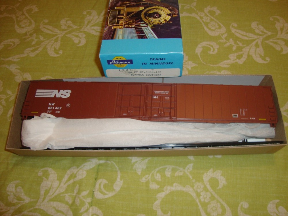 Athearn  Norfolk Southern NW 86' Hi Cube blue box kit New in  Box