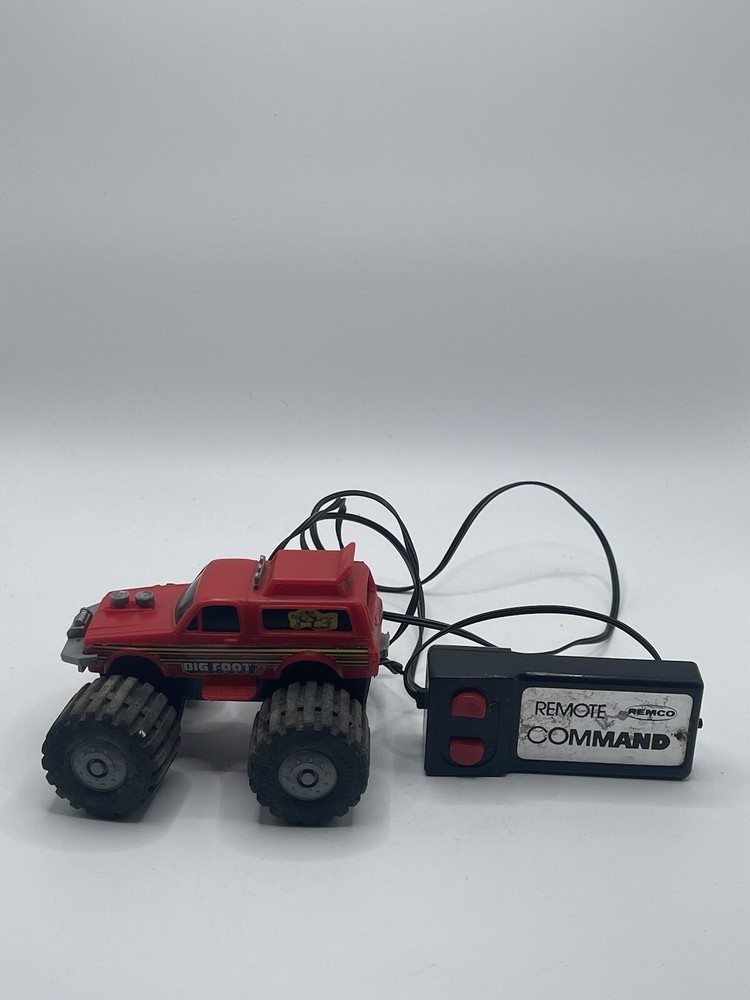 VINTAGE 1983 Remco Remote Command Big Foot 4WD Remote Control Truck-Not Working