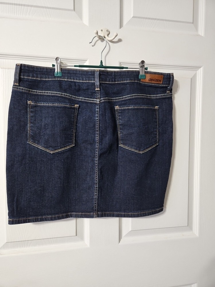 Levi's Denim Skirt Size 18 Never Worn