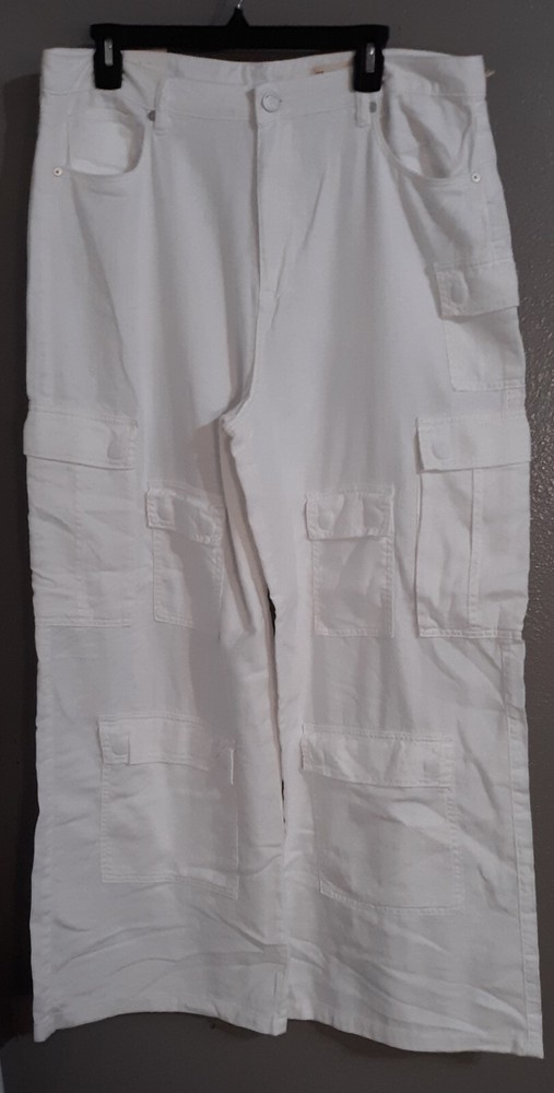 BLANKNYC High Rise Wide Leg White Retro Pants - Size 31 - Comfortable & Stylish
