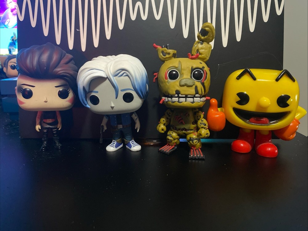 Lot Of 4 Rare Funko Pops| Springtrap FNAF| Pacman| Ready Player One