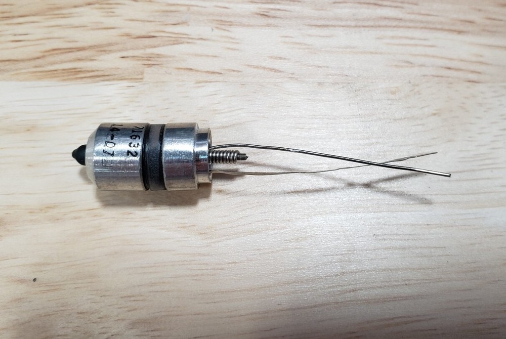 LND 71632 Gamma Mini Geiger Tube Energy Compensated GM Detector Counter NOS