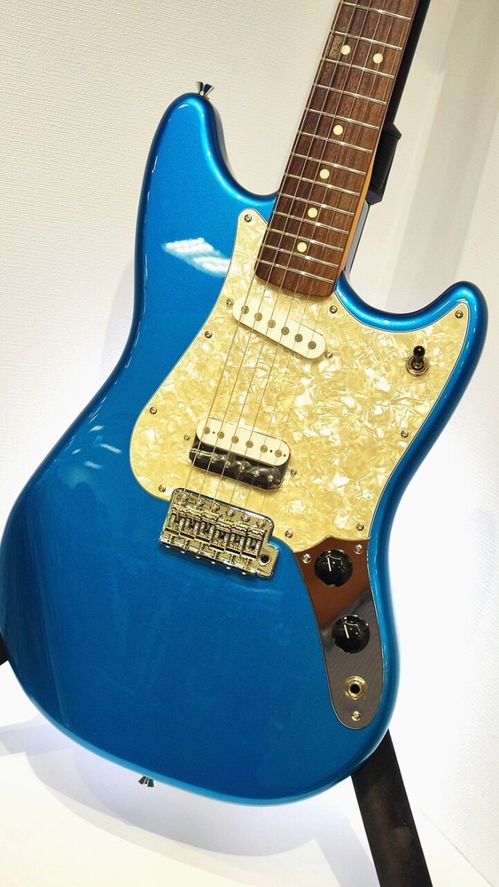 Fender  2024 Limited Edition  Made in Japan Limited Cyclone Rosewood Fingerboa