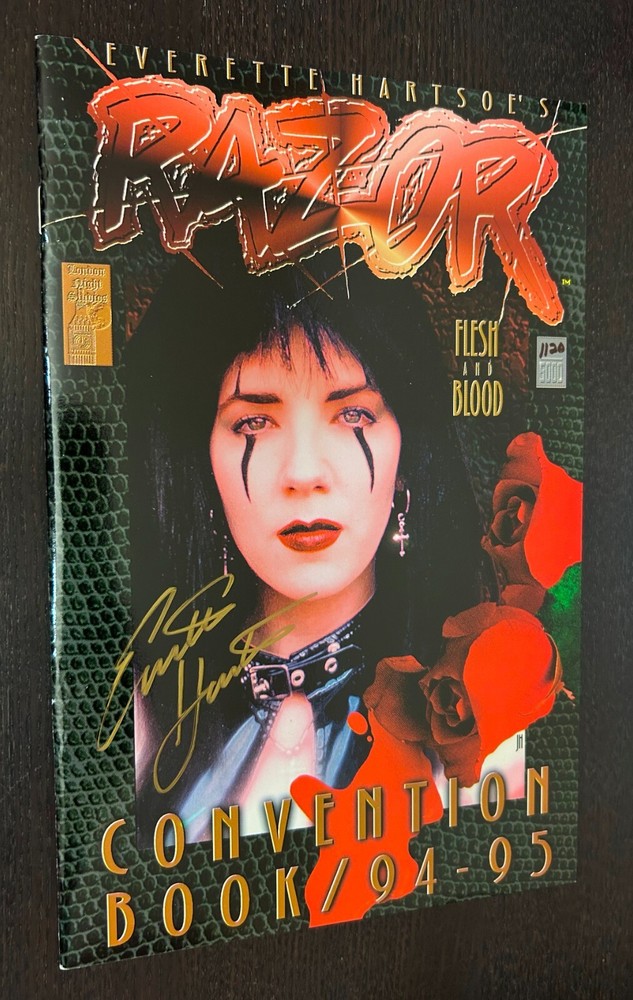 RAZOR CONVENTION BOOK #1 (London Night Comics 1994) -- SIGNED Hartsoe w/ COA