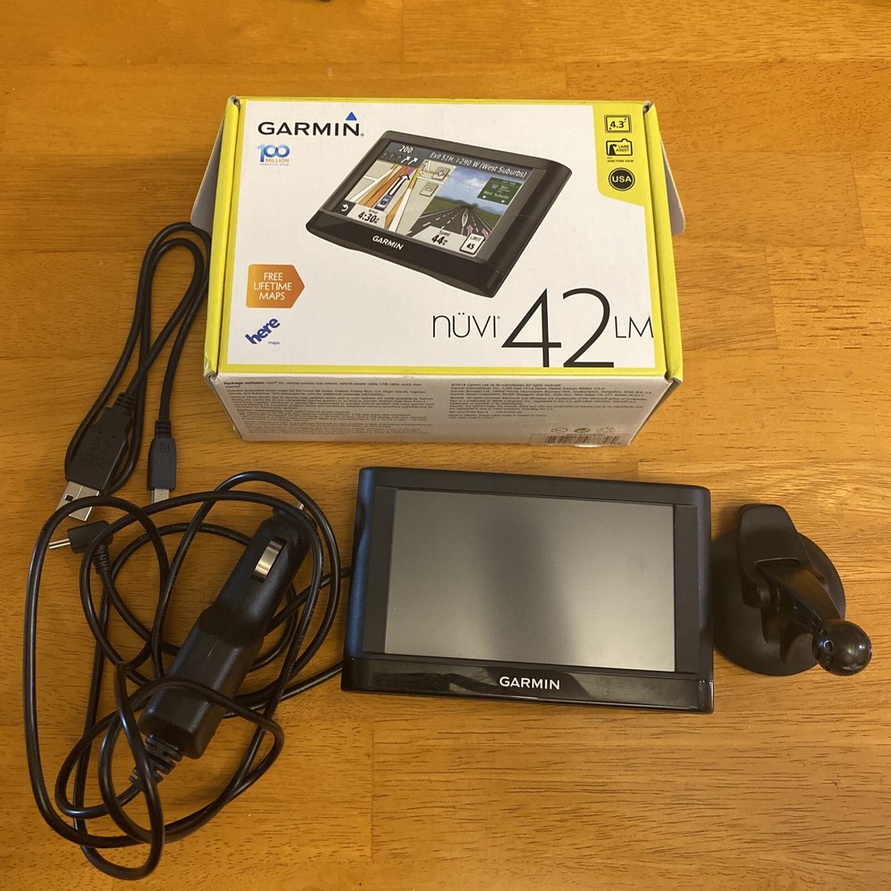 Garmin Nuvi 42LM GPS with Mount Charger USB Cable Free Shipping