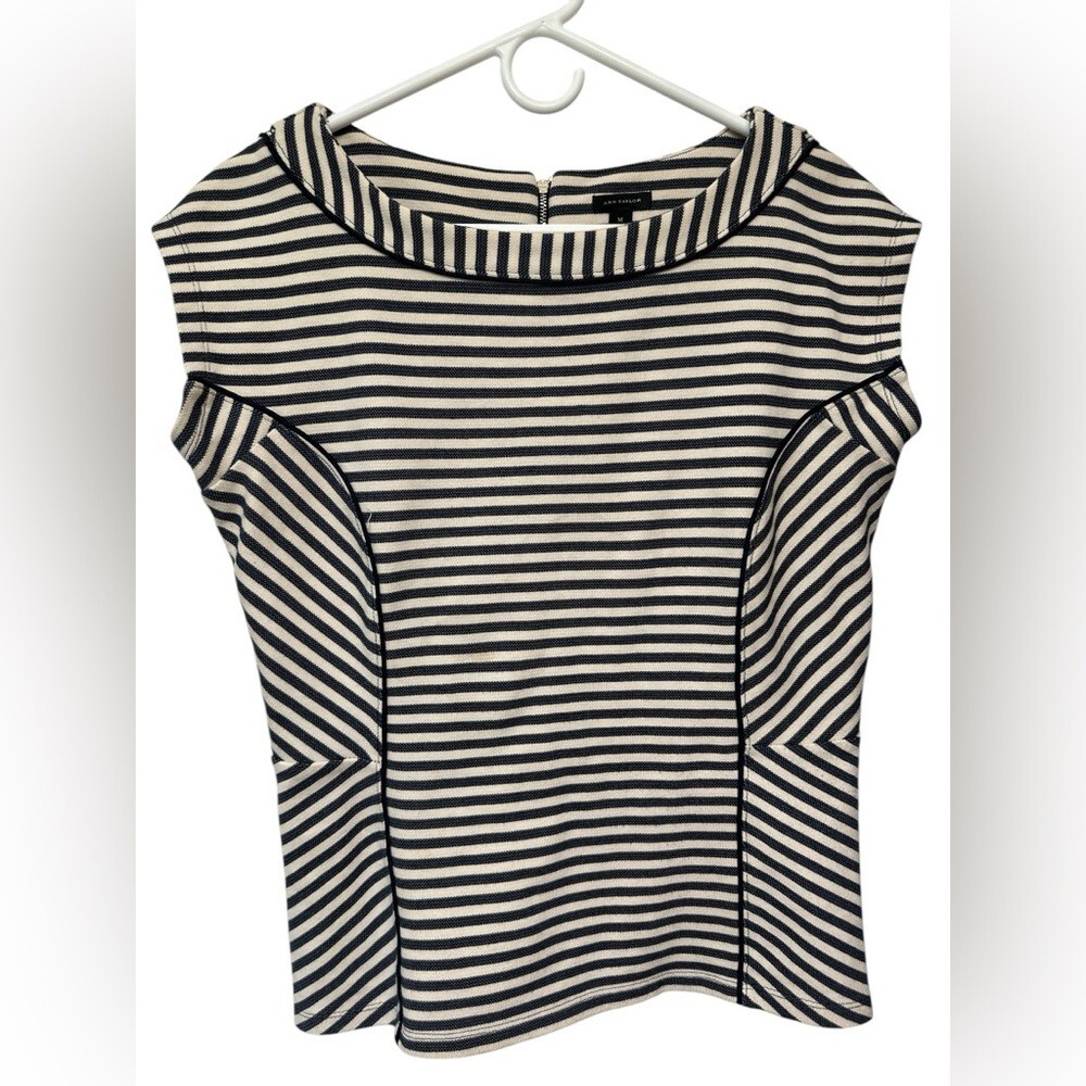 ANN TAYLOR Blue Striped Cap Sleeve Stretch Blouse with Zip Back