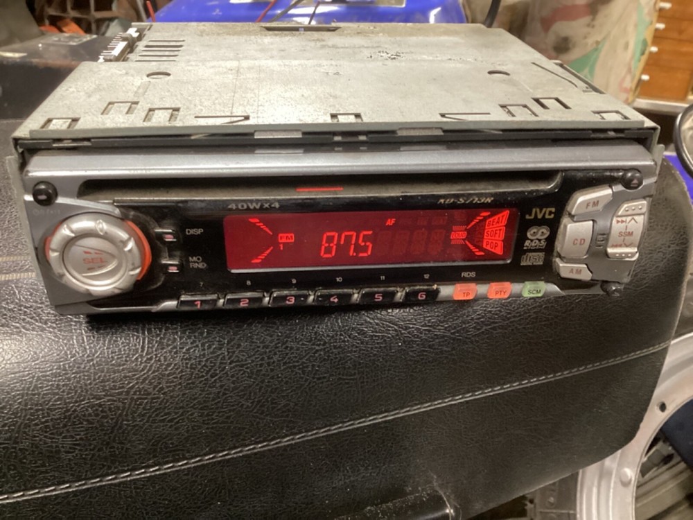 JVC KD-S713R CD Car Stereo Player