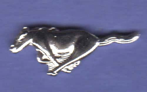 MUSTANG HAT PIN LAPEL PIN TIE TAC BADGE #0318 SILVER
