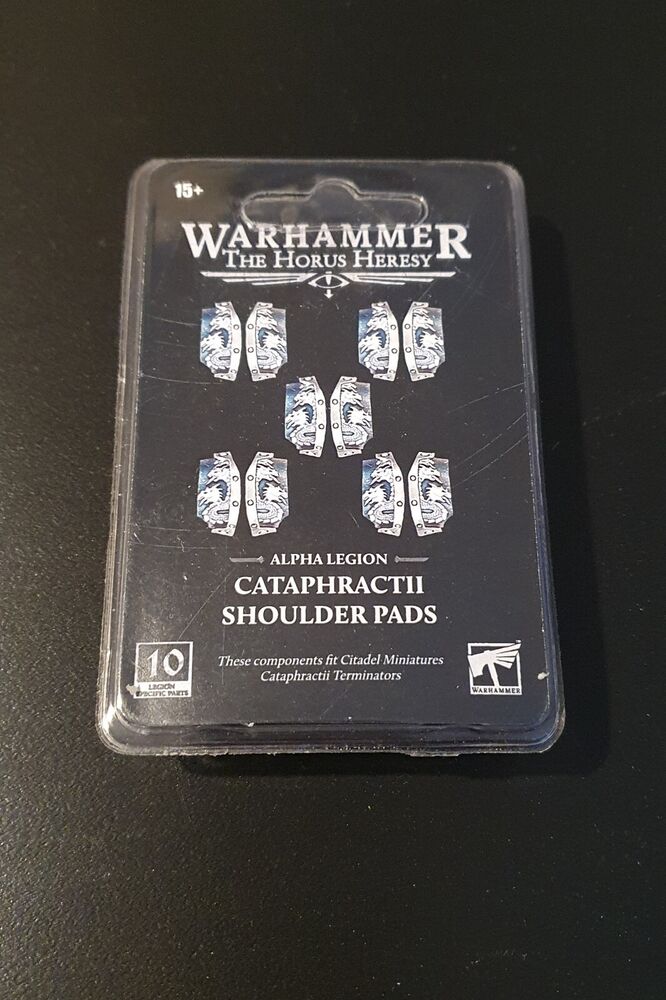 Almohadillas de hombro Warhammer Forgeworld Alpha Legion Cataphractii Herejía de Horus 1 de 2