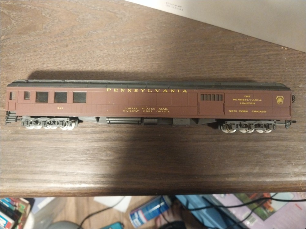 Rivarossi HO Scale Passenger Car Pennsylvania #342 U.S. Mail Railroad Post Offic
