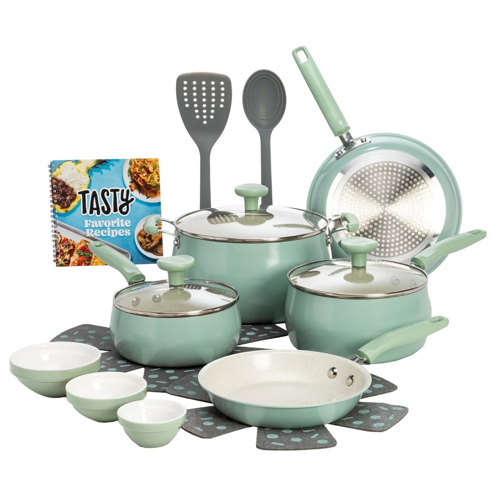 Sage Green 16-Piece Non-Stick Ceramic Cookware Set with Aluminum Base