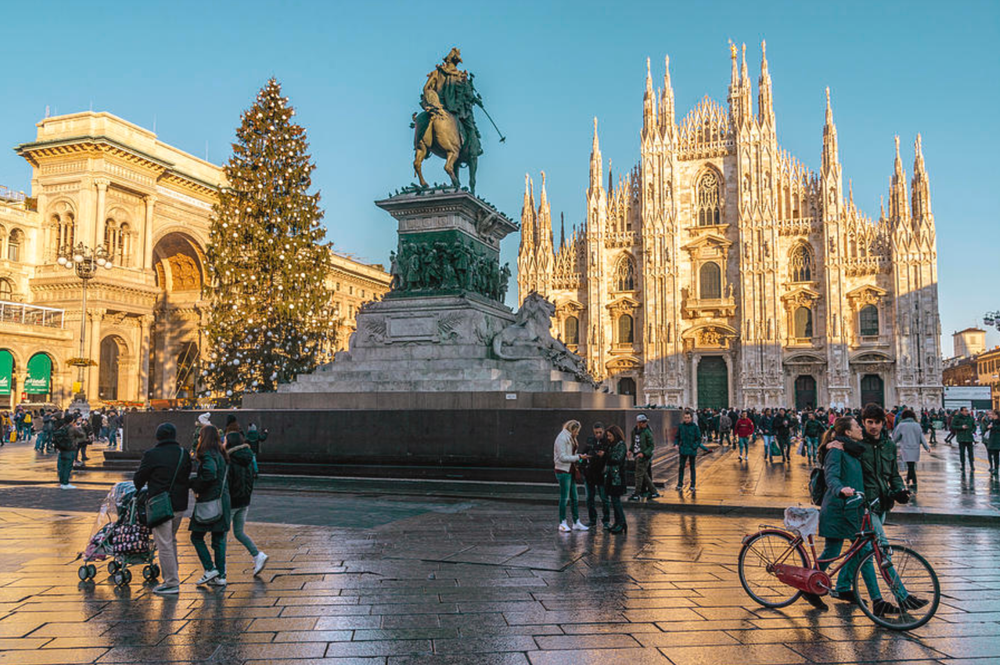 Digital photography of Milano Italy for print or wallpaper-image