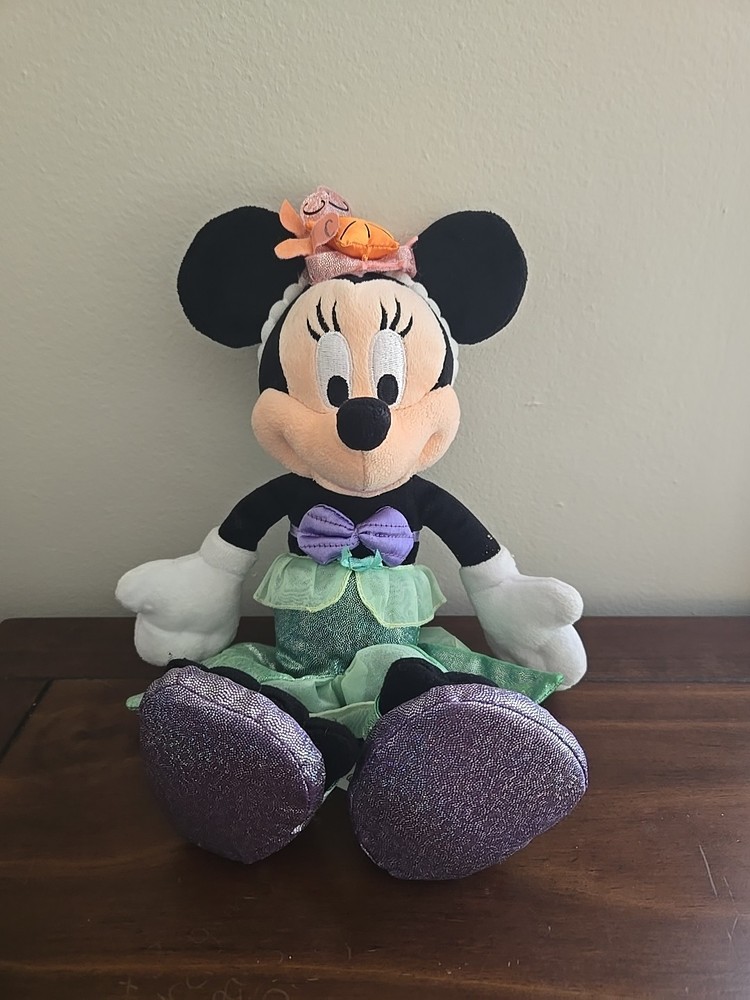 Minnie Mouse 13 Inch Plush Toy Disneyland Souvenir Collectible from Walt Disney World
