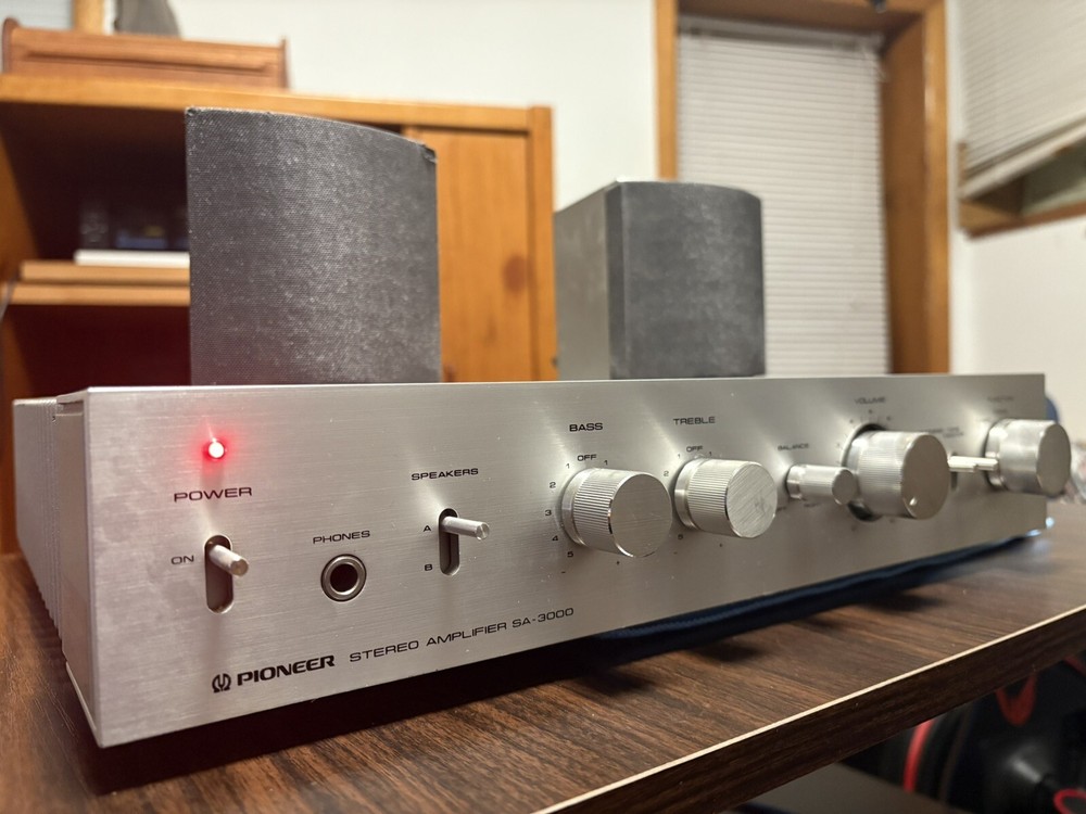 AMPLIFICADOR ESTÉREO INTEGRADO PIONERO SA-3000