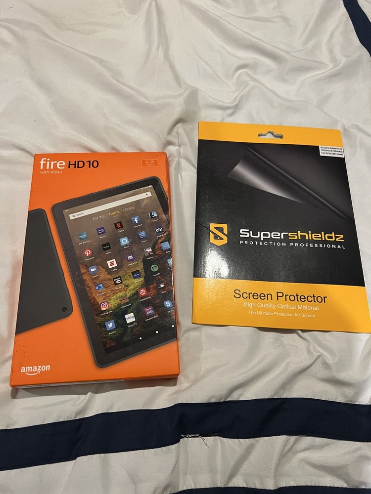 Brand New Kindle Fire HD 10 (11th Generation) 32gb & 3x Screen Protectors Bundle