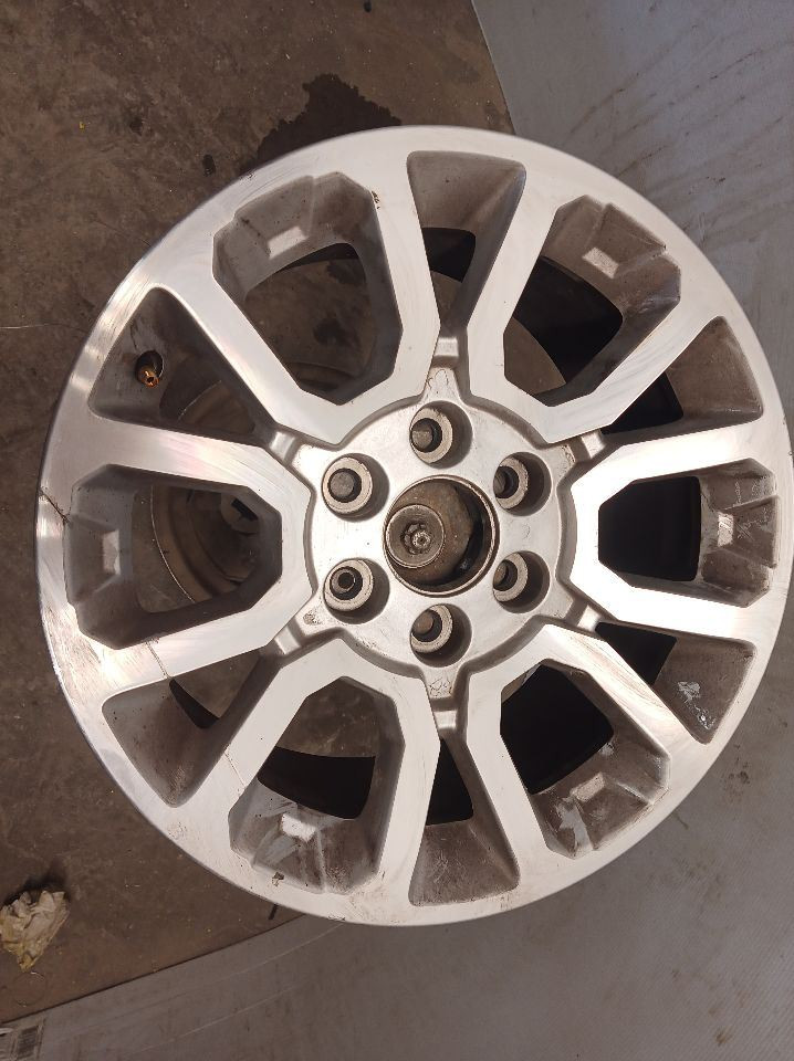 18x8-1/2 Wheel Rim from 2017 GMC Yukon 11542810