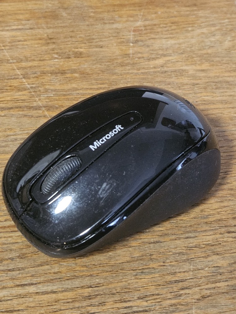 Microsoft Wireless Mobile 3500 Mouse | Bluetrack USB Technology | Compact Black Design | Model 1571 | Precision Performance