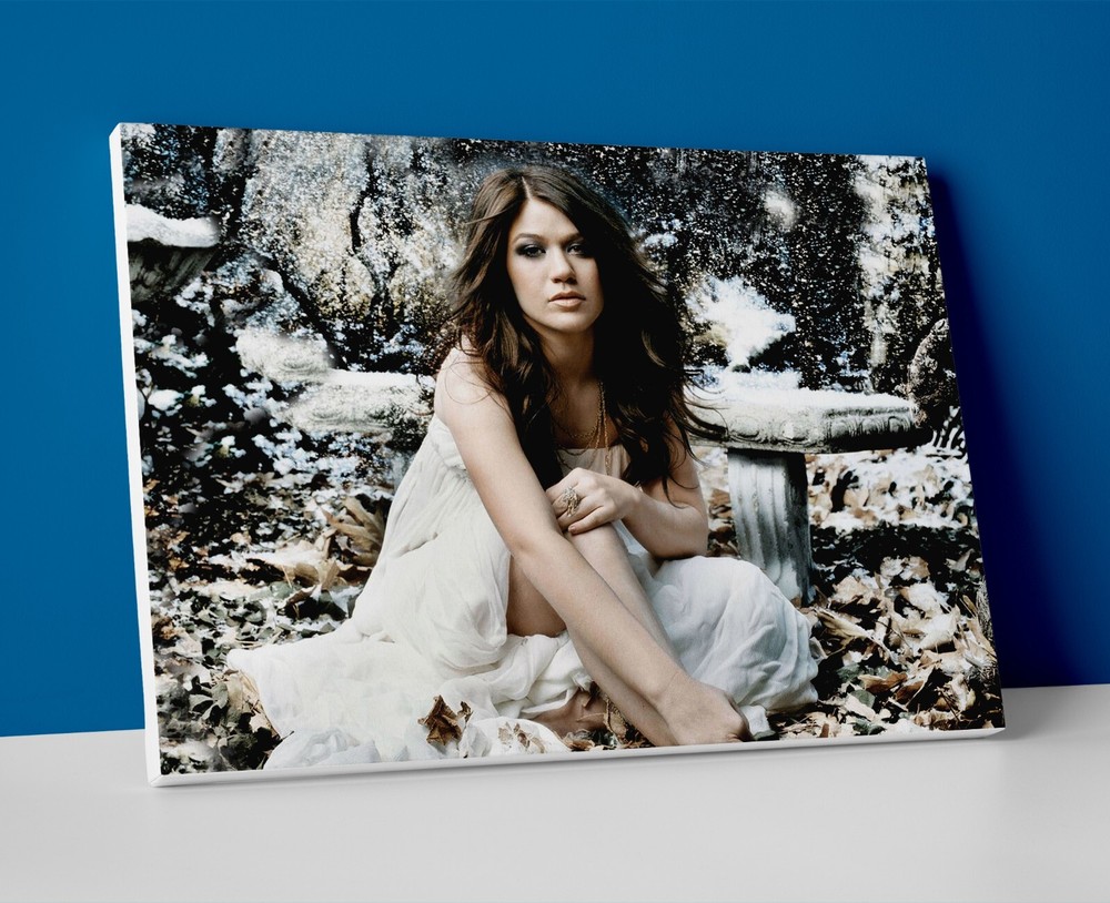 Kelly Clarkson Poster Canvas Wall Art Decor Fan Gift Premium Print