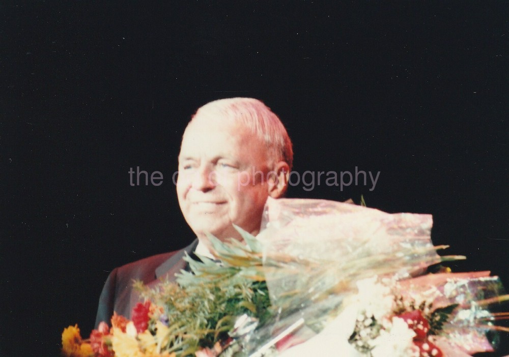 FRANK SINATRA ON STAGE Found Photo COLOR Free Shipping THE VOICE Singer 94 4 X-image