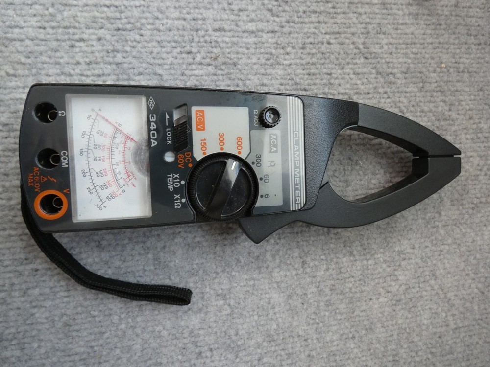 VINTAGE CLAMP ELECTRIC  METER LEADS CASE