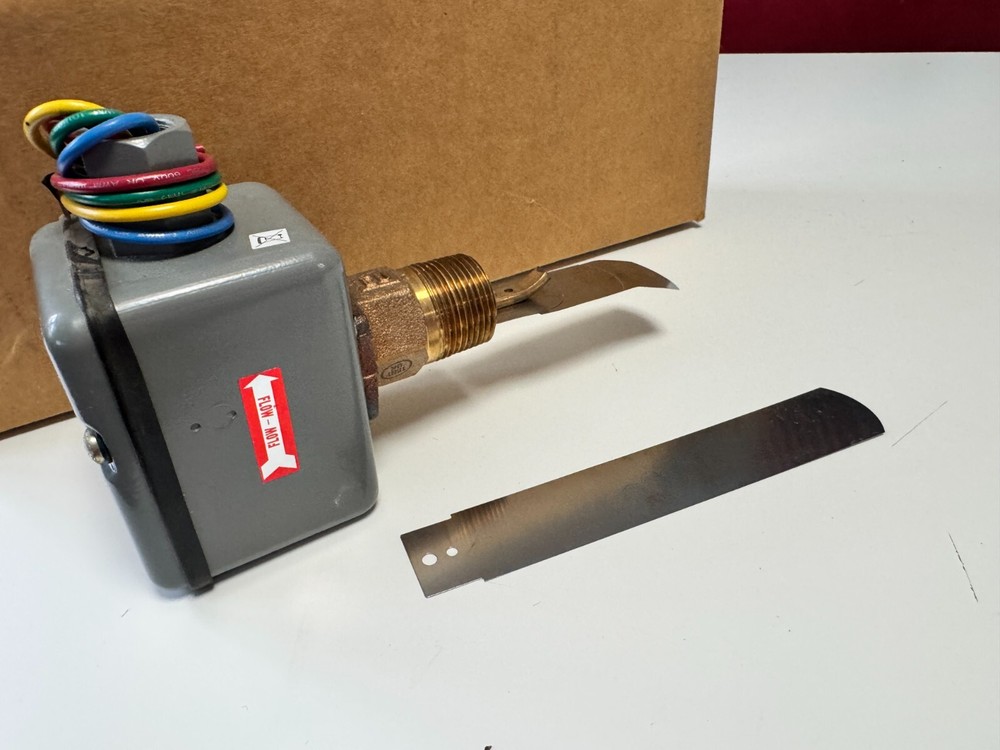 F61 SERIES STANDARD FLOW SWITCHES