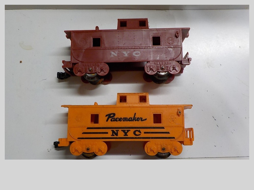 O27 GAUGE Lot Of 2 Vintage Marx 4 Wheel NYC Cabooses