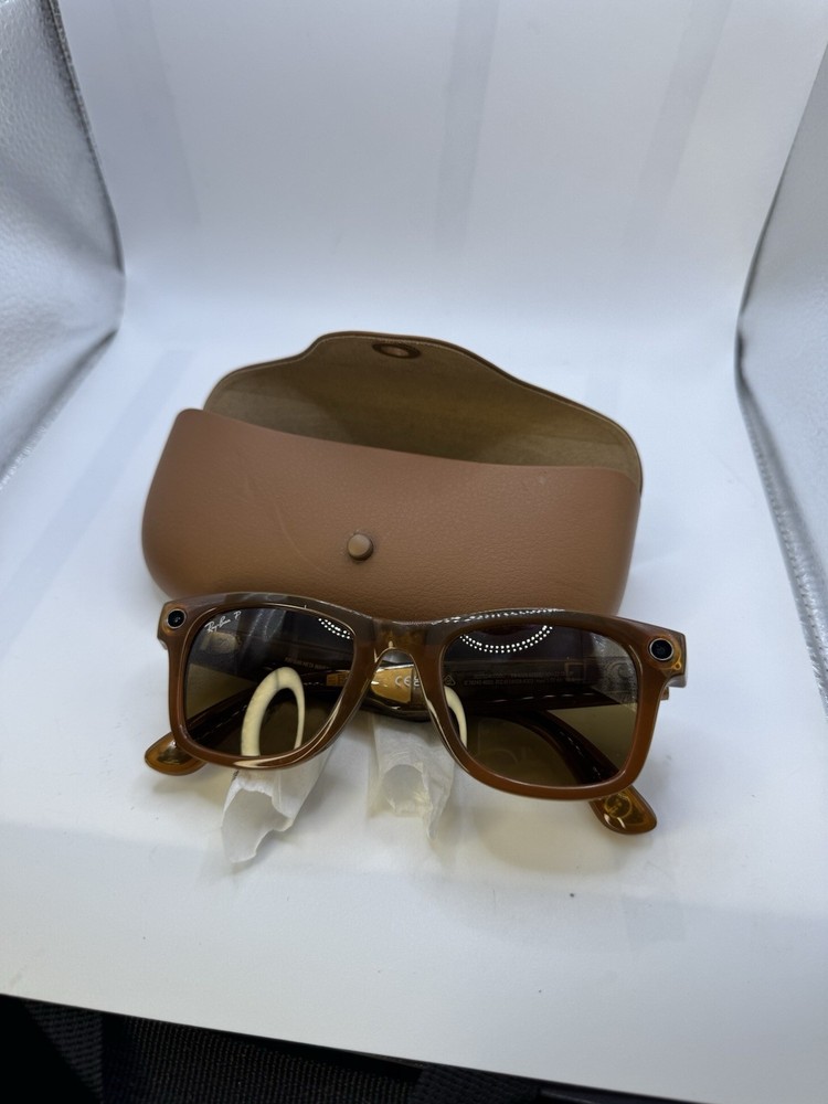 RAY-BAN Meta Wayfarer RW4006 Smart Sunglasses in Caramel Brown with Polarized Lenses