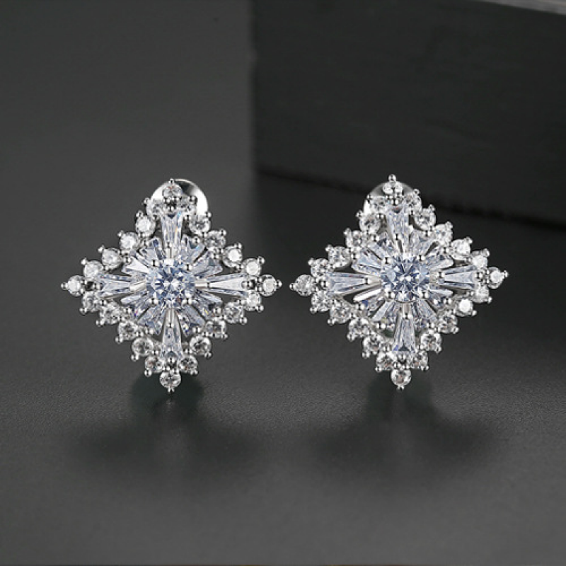 Square Flower Earrings Copper Inlaid Zircon Gold Plated Hollow Out Women Jewelry