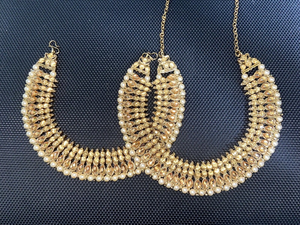 Bollywood Stone and Pearl Payal, Indian Bridal Anklet Foot Jewelry-image