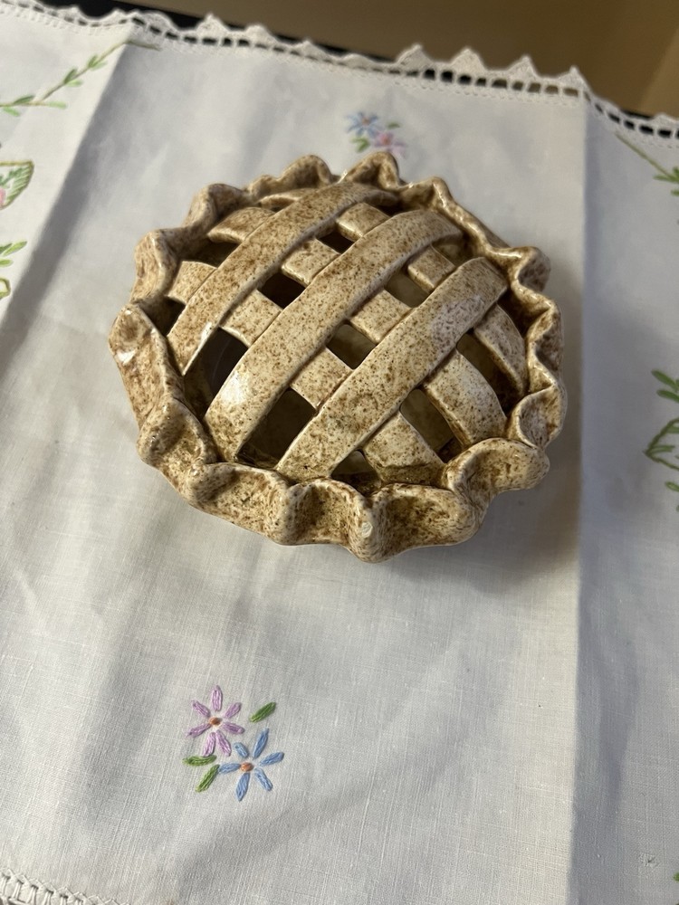 Ceramic Pie-Shaped Trinket Dish for Jewelry and Small Items