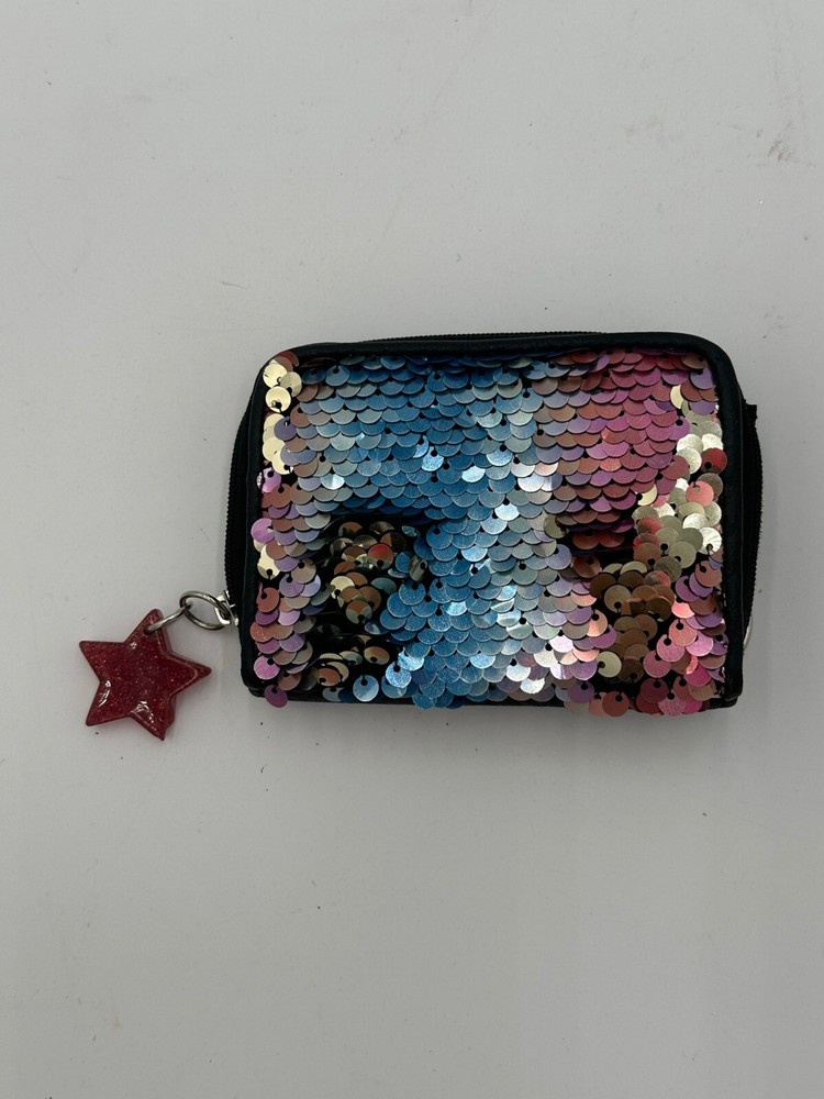 No Boundaries Rainbow Sequin Wallet with Star Keychain Detailed Info