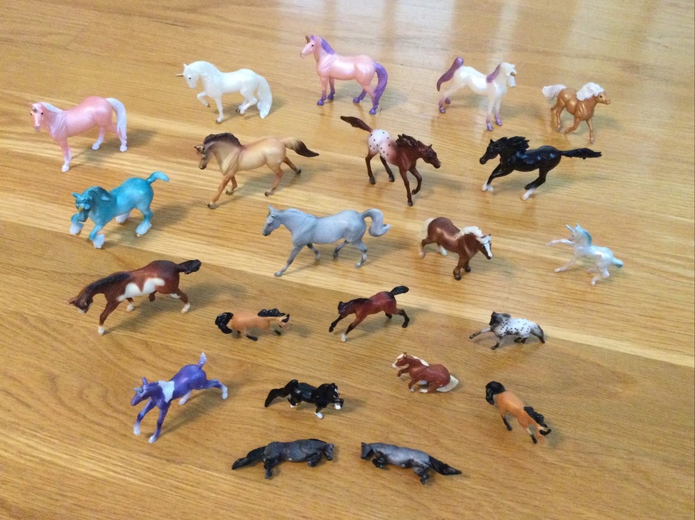 Vintage/ Now BREYER REEVES Mini Whinnies Model Horse Figurines Lot STABLEMATES