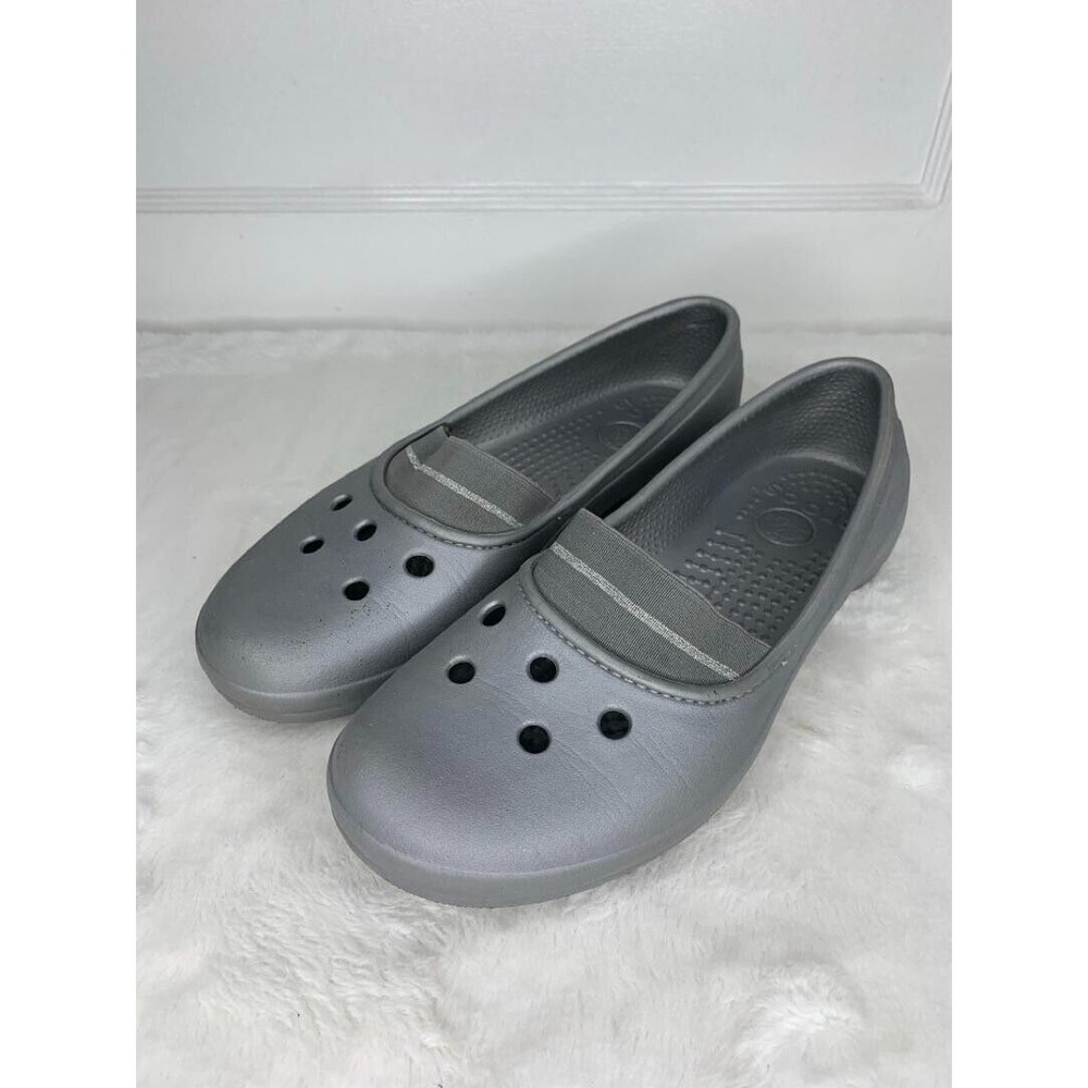 Crocs Womens Size 8 Classic Gray Flats