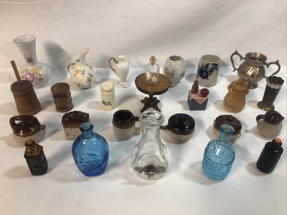 Lot Of Antique Decorative Dollhouse Items Miniatures Collectible Kitchen Deco