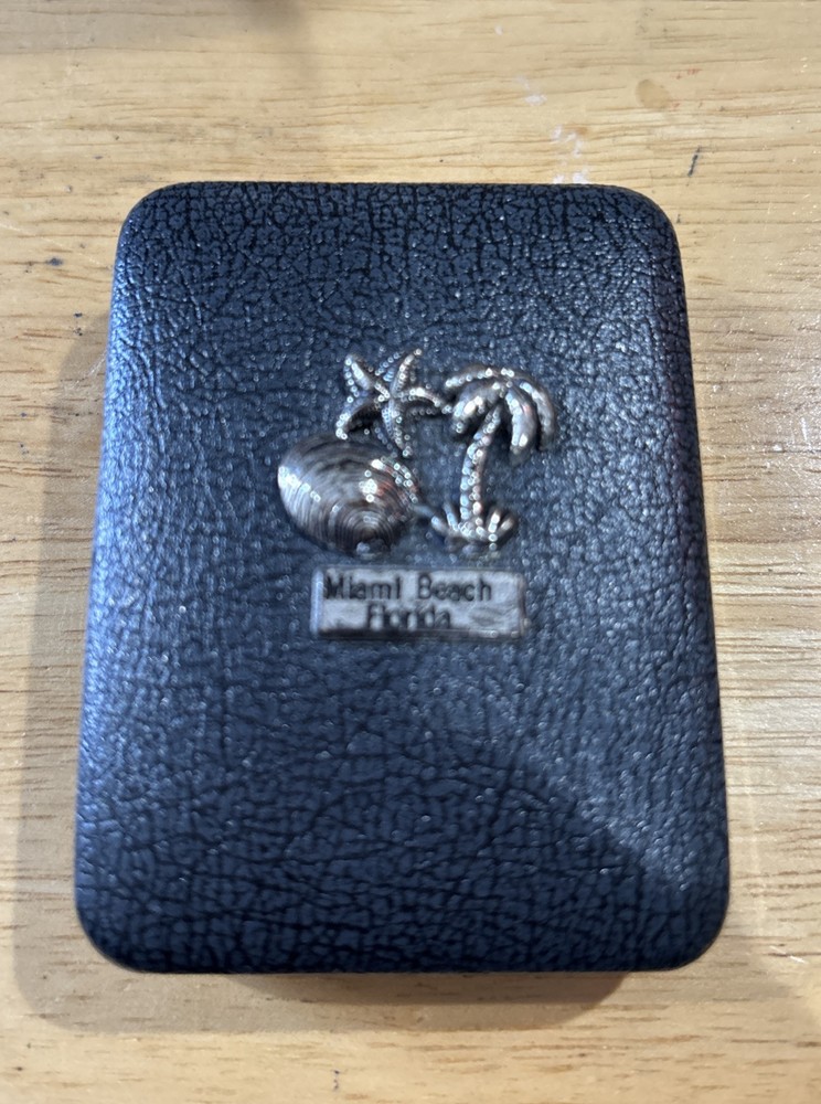 Miami Beach Florida Hard Key Case Keytainer Key Wallet in Black Velvet